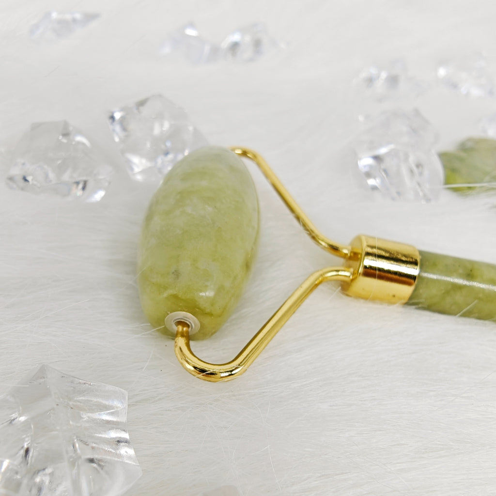 Lot de 2 planches Gua Sha pour massage facial, outils spécialisés pour les instituts de beauté, pour affiner le visage et le cou, sans piles.