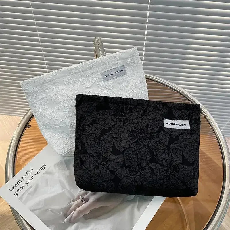 Trousse de maquillage florale pour femme, trousse de maquillage avec broderie coréenne, trousse de toilette de voyage en velours côtelé