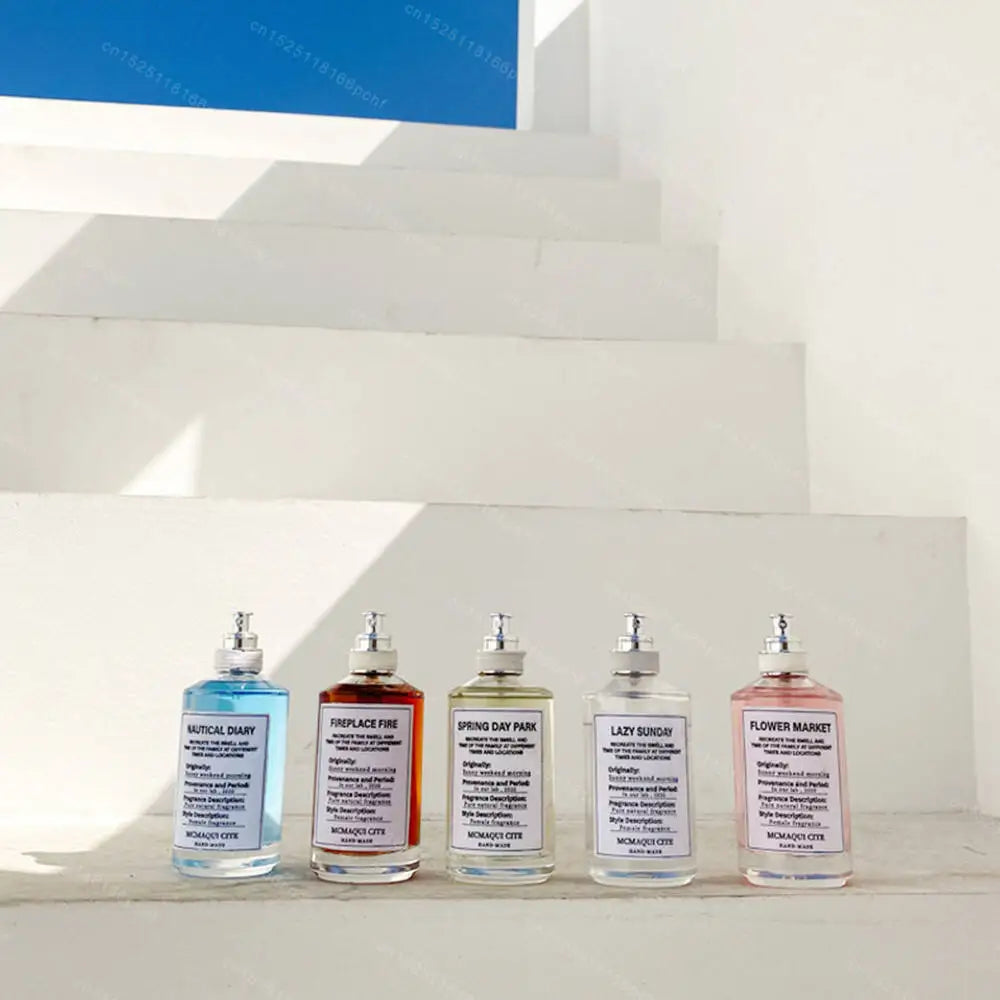 Parfum pour femme, parfum floral, fruité, boisé, parfum jasmin, cèdre, musc, agrumes, eau de toilette longue durée.